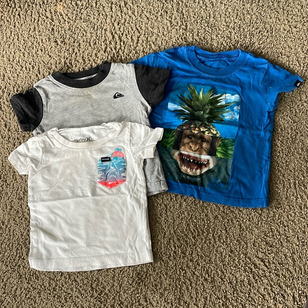Quiksilver & Hurley t-shirt 18 months bundle (3 tops)